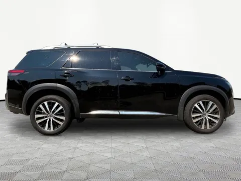 More photos of 2023 Nissan Pathfinder Platinum at Nissan of LaGrange, GA