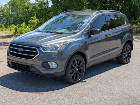 Gray 2019 Ford Escape SE for sale in LaGrange, GA