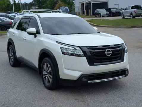 Another view of 2022 Nissan Pathfinder SL for sale in LaGrange, GA at Nissan of LaGrange