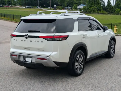 More photos of 2022 Nissan Pathfinder SL at Nissan of LaGrange, GA