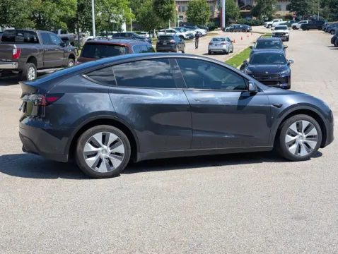 More photos of 2024 Tesla Model Y Long Range at Nissan of LaGrange, GA
