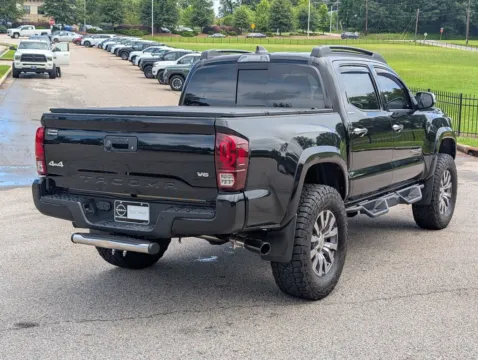 More photos of 2022 Toyota Tacoma Limited at Nissan of LaGrange, GA