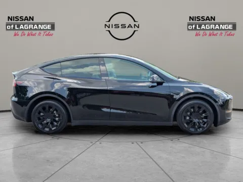 More photos of 2022 Tesla Model Y Long Range at Nissan of LaGrange, GA