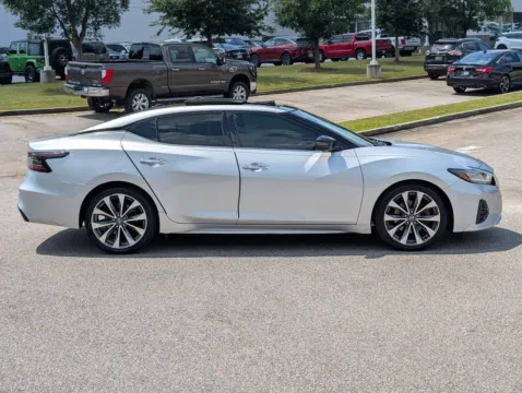 More photos of 2019 Nissan Maxima Platinum at Nissan of LaGrange, GA