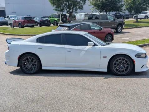 More photos of 2019 Dodge Charger R/T Scat Pack at Nissan of LaGrange, GA
