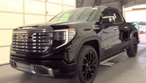 Black 2023 GMC Sierra 1500 Denali for sale in LaGrange, GA