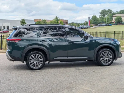 More photos of 2022 Nissan Pathfinder SL at Nissan of LaGrange, GA