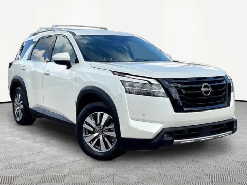 More photos of 2023 Nissan Pathfinder SL at Nissan of LaGrange, GA