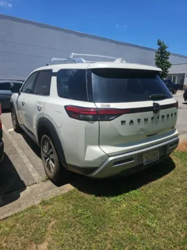 More photos of 2023 Nissan Pathfinder SL at Nissan of LaGrange, GA