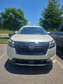 Photos of 2023 Nissan Pathfinder SL for sale in LaGrange, GA at Nissan of LaGrange