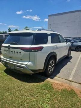 More photos of 2023 Nissan Pathfinder SL at Nissan of LaGrange, GA