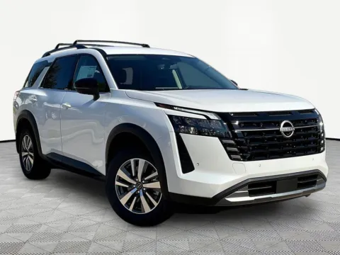 Photos of 2026 Nissan Pathfinder SL for sale in LaGrange, GA at Nissan of LaGrange