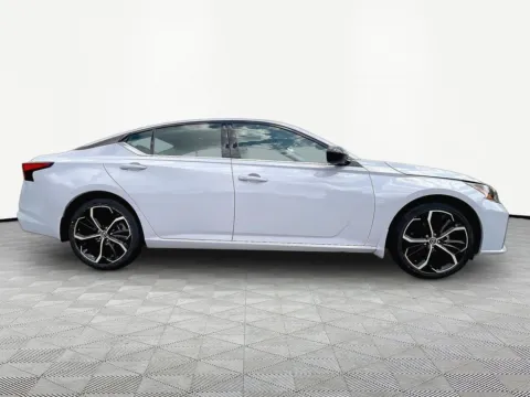 More photos of 2024 Nissan Altima 2.5 SR at Nissan of LaGrange, GA