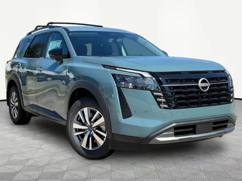 Photos of 2026 Nissan Pathfinder SL for sale in LaGrange, GA at Nissan of LaGrange