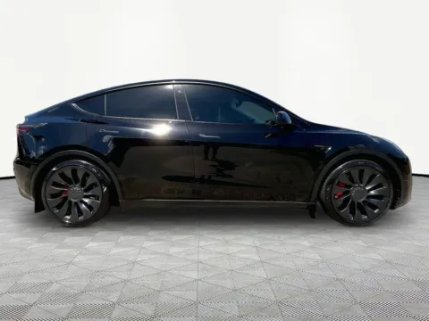 More photos of 2022 Tesla Model Y Performance at Nissan of LaGrange, GA