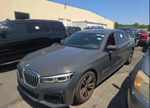 Gray 2022 BMW 7 Series 750i xDrive for sale in LaGrange, GA