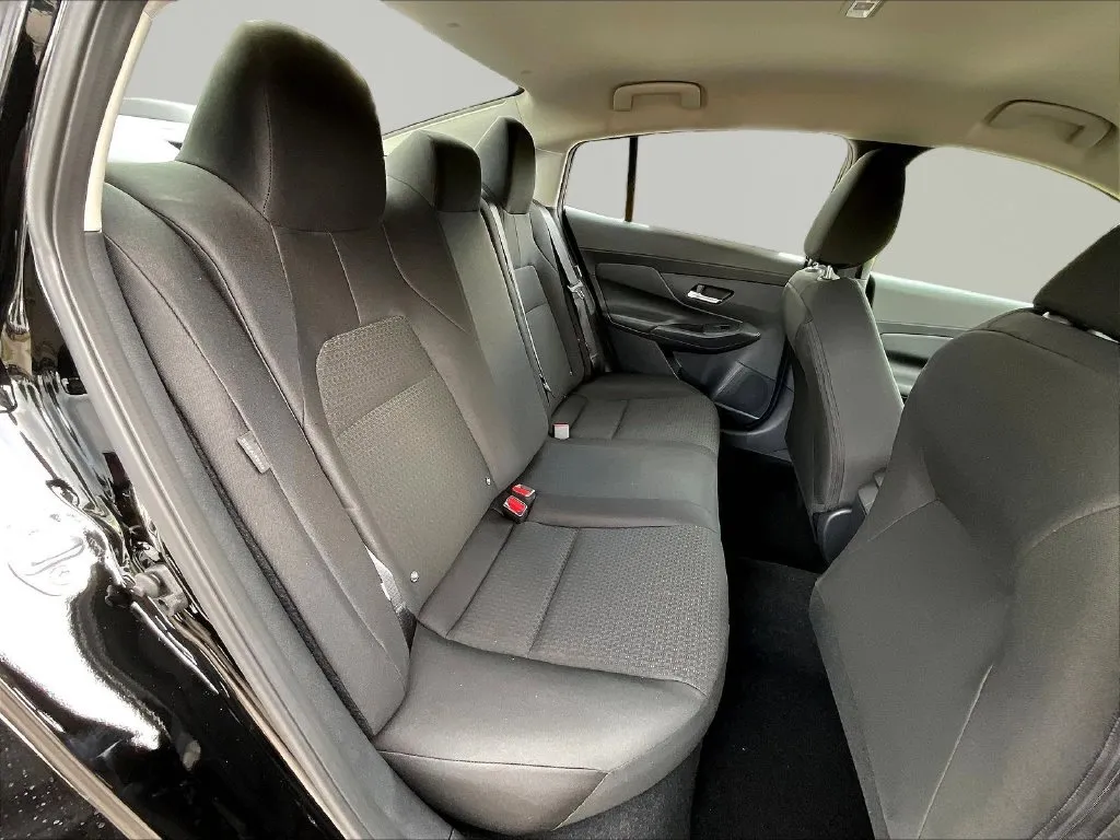 2027 Nissan Sentra S - Photo 9