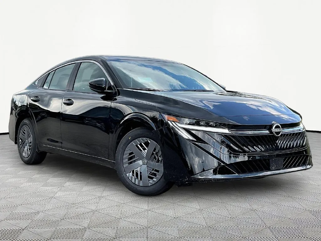2027 Nissan Sentra S - Photo 2