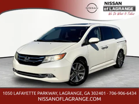 White 2016 Honda Odyssey Touring Elite for sale in LaGrange, GA
