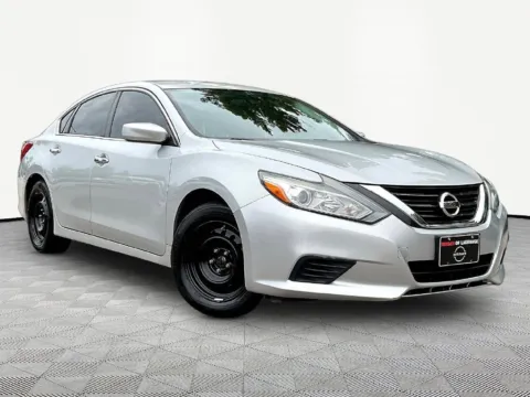 More photos of 2017 Nissan Altima 2.5 S at Nissan of LaGrange, GA