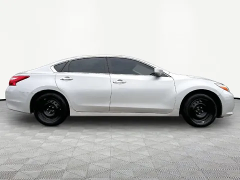 More photos of 2017 Nissan Altima 2.5 S at Nissan of LaGrange, GA