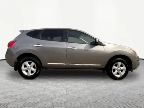 More photos of 2013 Nissan Rogue S at Nissan of LaGrange, GA