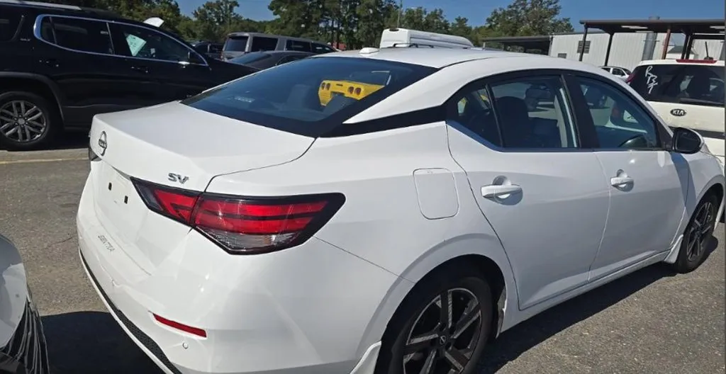 Used 2024 Nissan Sentra SV with VIN 3N1AB8CV8RY201204 for sale in Chamblee, GA