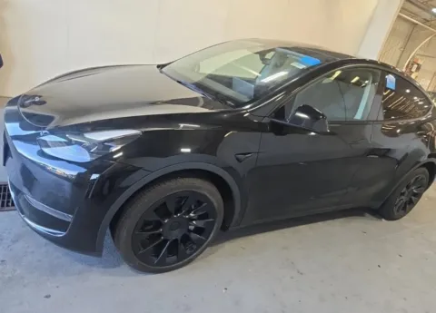 Black 2024 Tesla Model Y Long Range for sale in LaGrange, GA