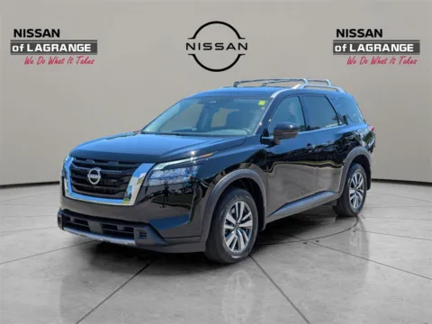 Photos of 2025 Nissan Pathfinder SL for sale in LaGrange, GA at Nissan of LaGrange