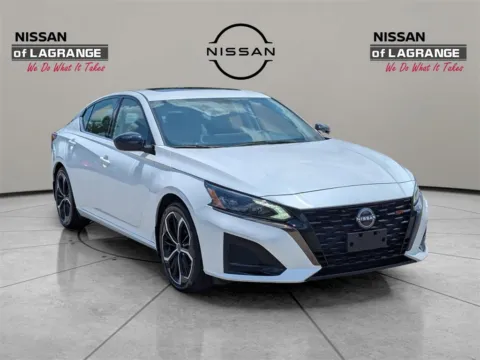 Another view of 2023 Nissan Altima 2.5 SR for sale in LaGrange, GA at Nissan of LaGrange