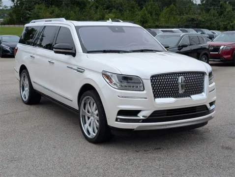 Another view of 2019 Lincoln Navigator L Reserve for sale in LaGrange, GA at Nissan of LaGrange