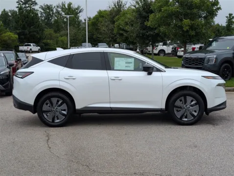More photos of 2025 Nissan Murano SL at Nissan of LaGrange, GA