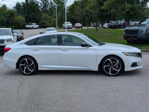 More photos of 2021 Honda Accord Sport at Nissan of LaGrange, GA
