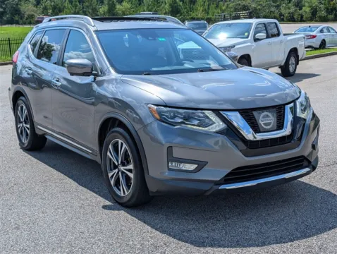 Another view of 2017 Nissan Rogue SL for sale in LaGrange, GA at Nissan of LaGrange
