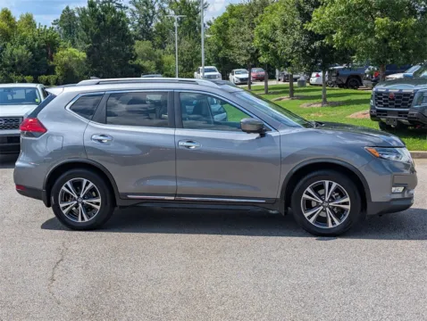 More photos of 2017 Nissan Rogue SL at Nissan of LaGrange, GA