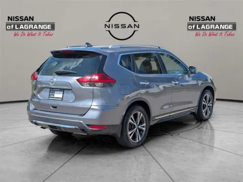 More photos of 2017 Nissan Rogue SL at Nissan of LaGrange, GA