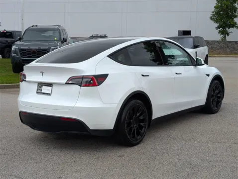More photos of 2021 Tesla Model Y Long Range at Nissan of LaGrange, GA