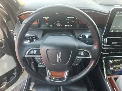 More photos of 2020 Lincoln Navigator Reserve at Nissan of LaGrange, GA