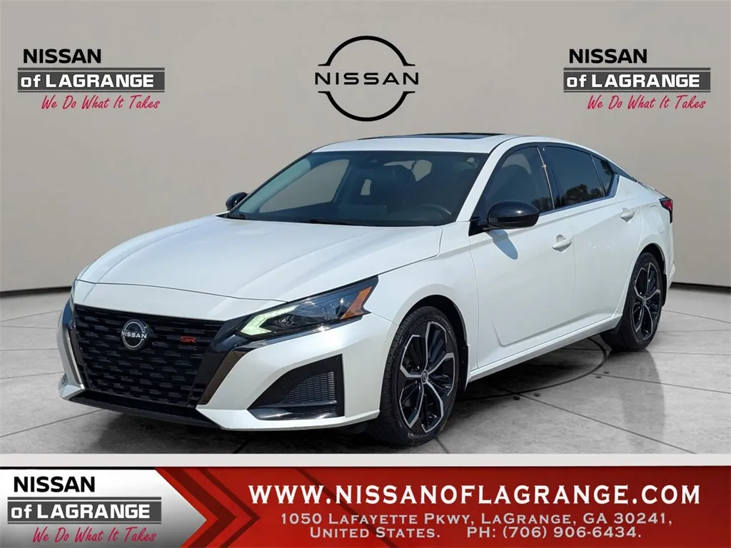 White 2023 Nissan Altima 2.5 SR for sale in LaGrange, GA