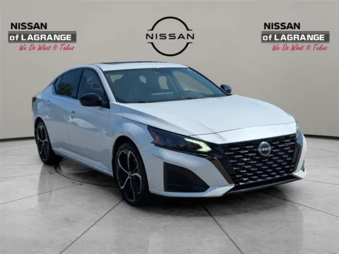 Another view of 2023 Nissan Altima 2.5 SR for sale in LaGrange, GA at Nissan of LaGrange
