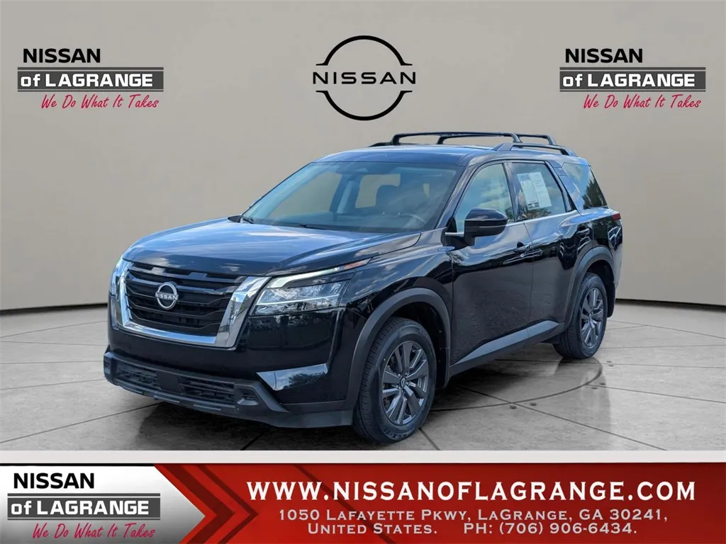 Black 2022 Nissan Pathfinder SV for sale in LaGrange, GA