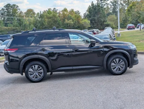 More photos of 2022 Nissan Pathfinder SV at Nissan of LaGrange, GA