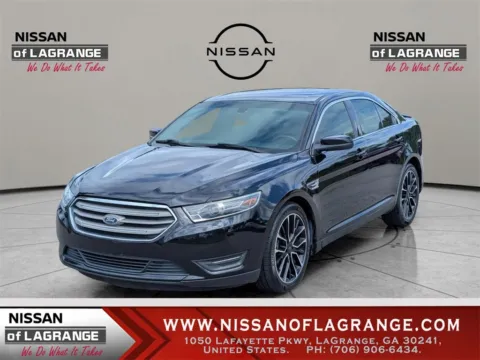 Black 2017 Ford Taurus SEL for sale in LaGrange, GA