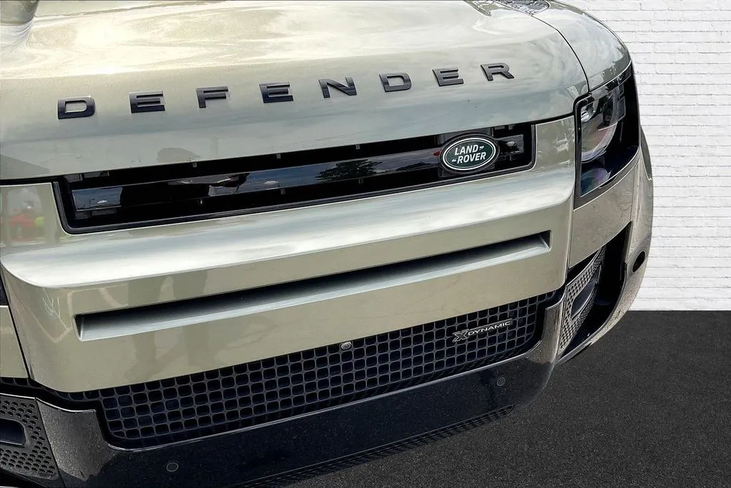 2023 Land Rover Defender X-Dynamic SE - Photo 30