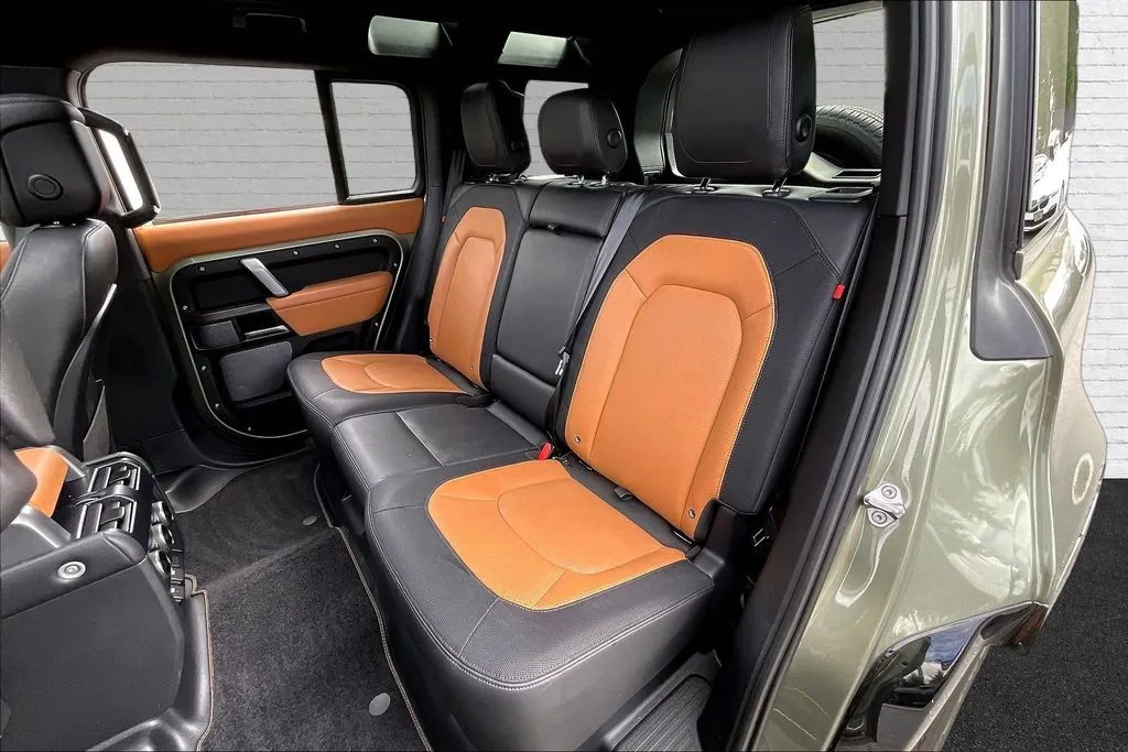 2023 Land Rover Defender X-Dynamic SE - Photo 21