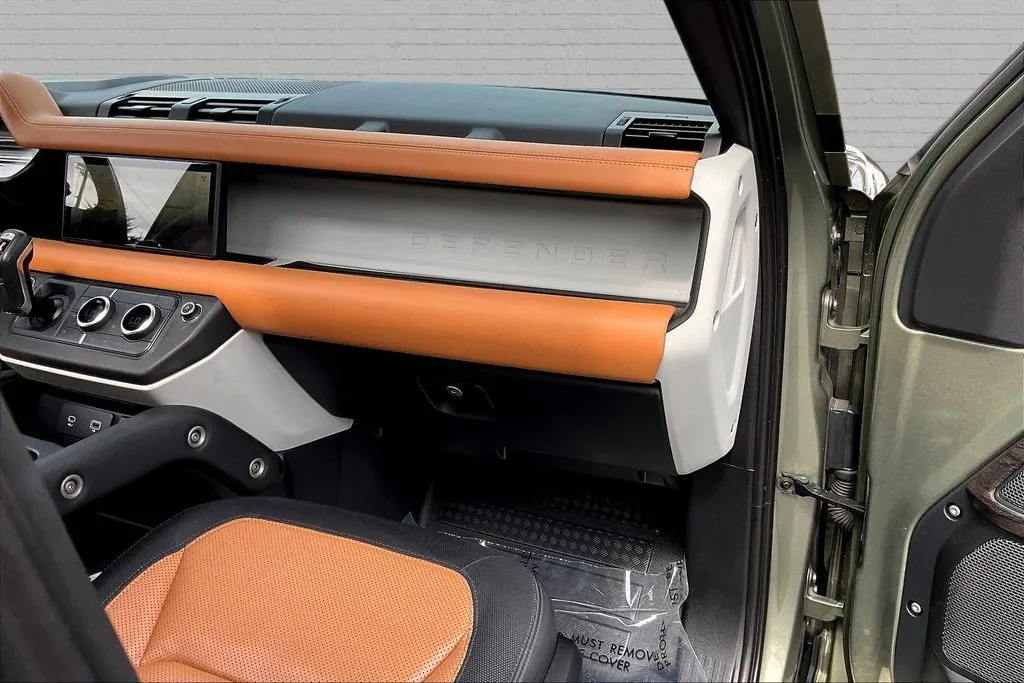2023 Land Rover Defender X-Dynamic SE - Photo 25