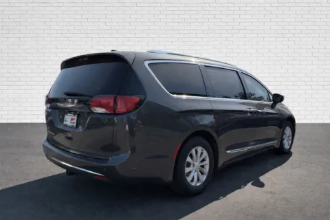 More photos of 2018 Chrysler Pacifica Touring L at Gravity Motor Cars, GA