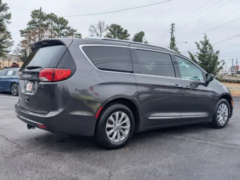 More photos of 2018 Chrysler Pacifica Touring L at Gravity Motor Cars, GA