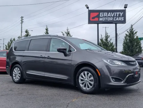 More photos of 2018 Chrysler Pacifica Touring L at Gravity Motor Cars, GA