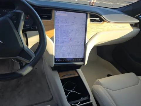 More photos of 2019 Tesla Model S Long Range at Gravity Motor Cars, GA